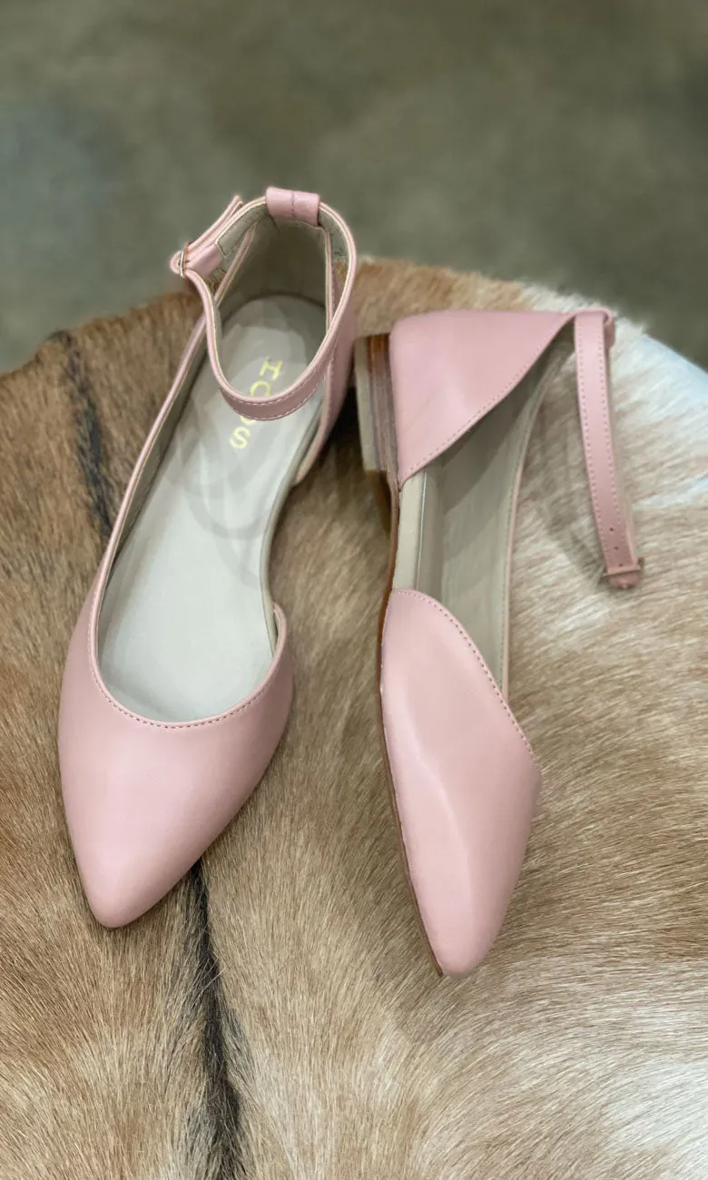 HOSS Dusty Pink Point Toe Flats