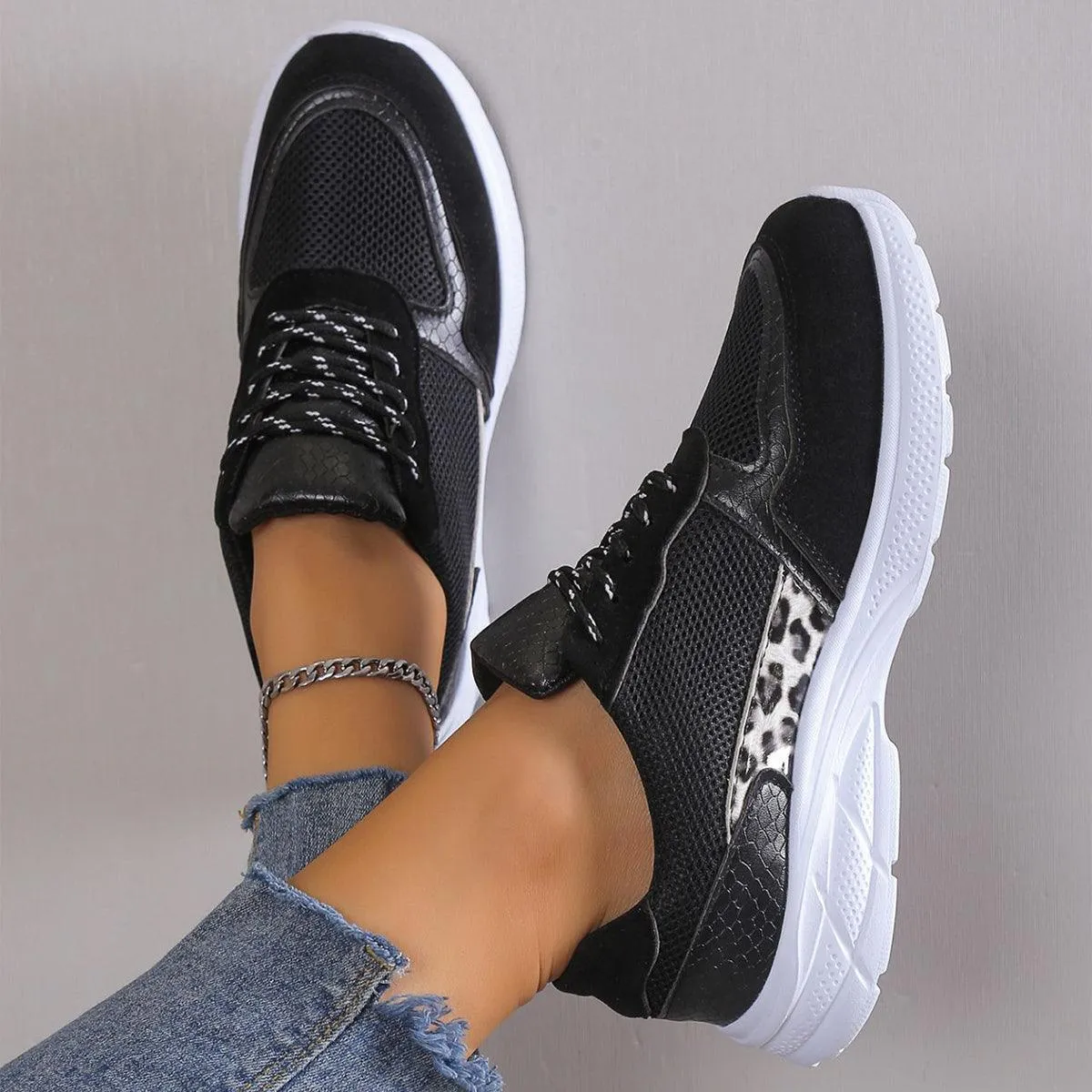 Lace Up Black Sneakers Flat Shoes Fashion Casual Lightweight