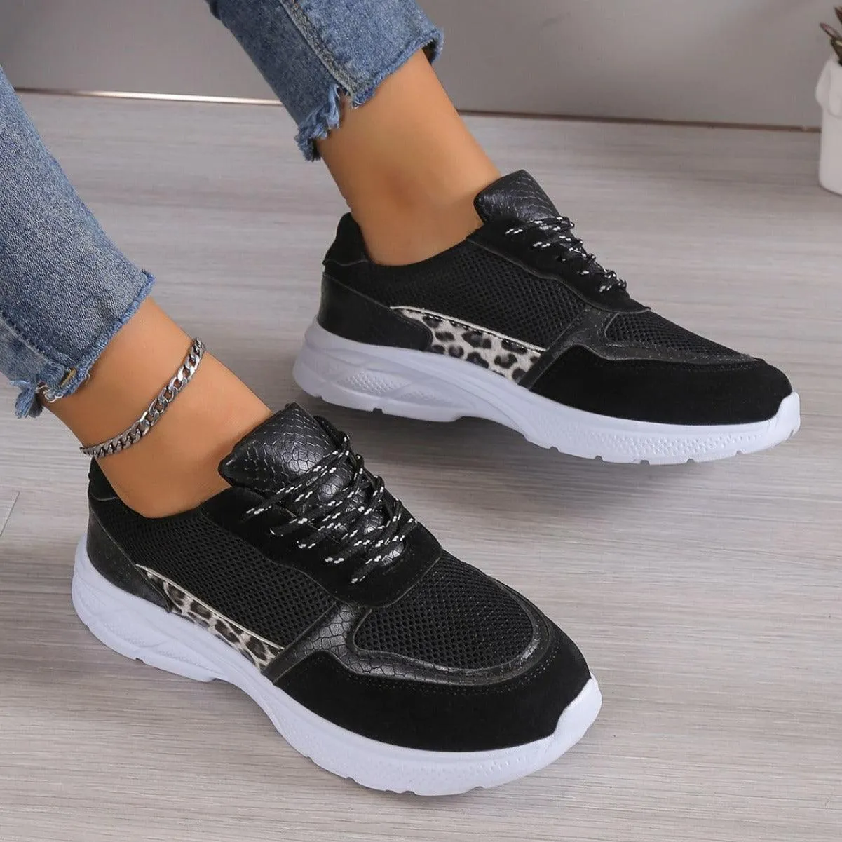 Lace Up Black Sneakers Flat Shoes Fashion Casual Lightweight