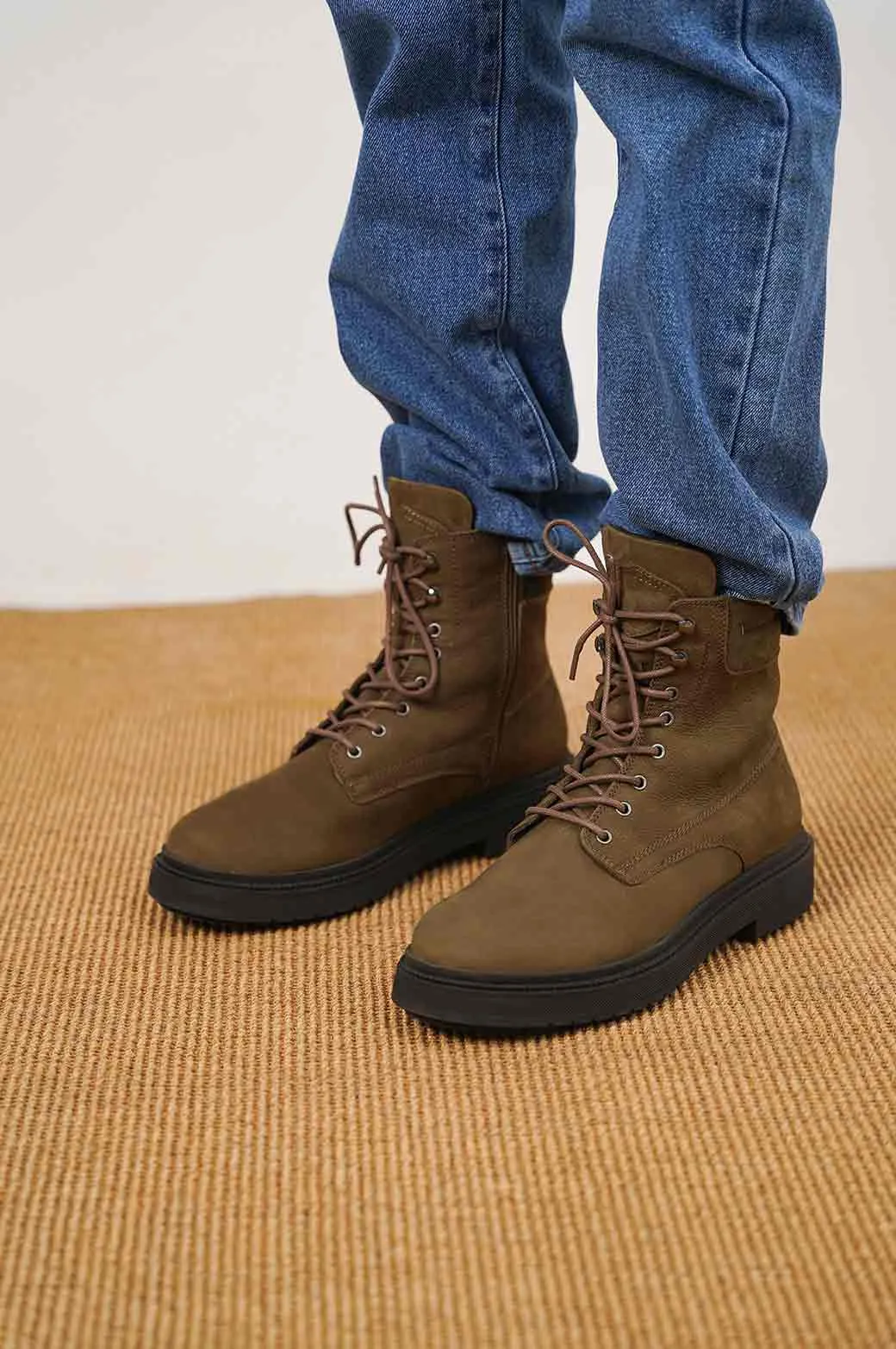 LACE-UP LEATHER BOOTS